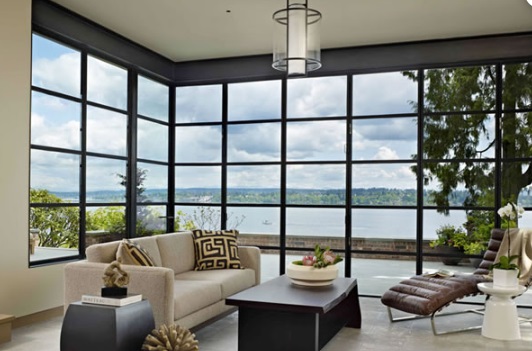 Creating Indoor Outdoor Flow with Glass Walls 